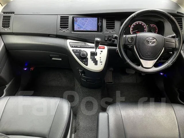 Toyota Isis. ��������, ��������, 1.8 (138��.�.), ������, 54 000����. ��, �/�. ��� ����� �� ������������ ����