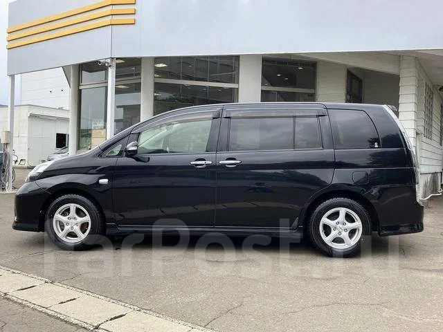 Toyota Isis. ��������, ��������, 1.8 (138��.�.), ������, 54 000����. ��, �/�. ��� ����� �� ������������ ����