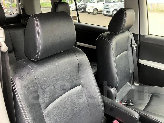 Toyota Isis. ��������, ��������, 1.8 (138��.�.), ������, 54 000����. ��, �/�. ��� ����� �� ������������ ����