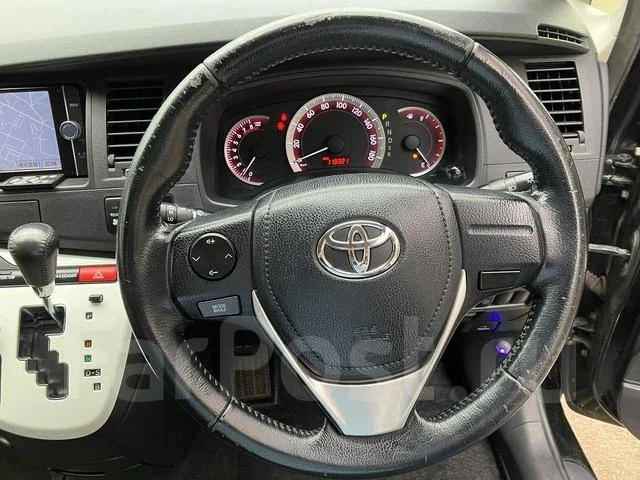 Toyota Isis. ��������, ��������, 1.8 (138��.�.), ������, 54 000����. ��, �/�. ��� ����� �� ������������ ����