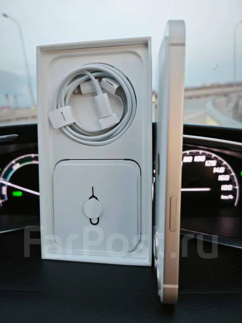 Apple iPhone 13. �/�, 256 ��, ����� ����