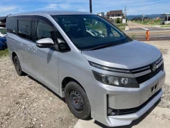 Toyota Voxy. ZRR85, 3ZRFAE ����