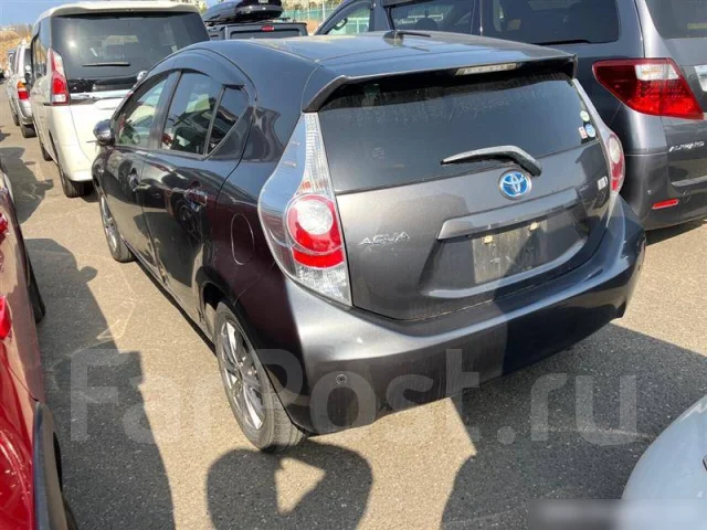 Toyota Aqua. NHP102008841, 1NZ ����