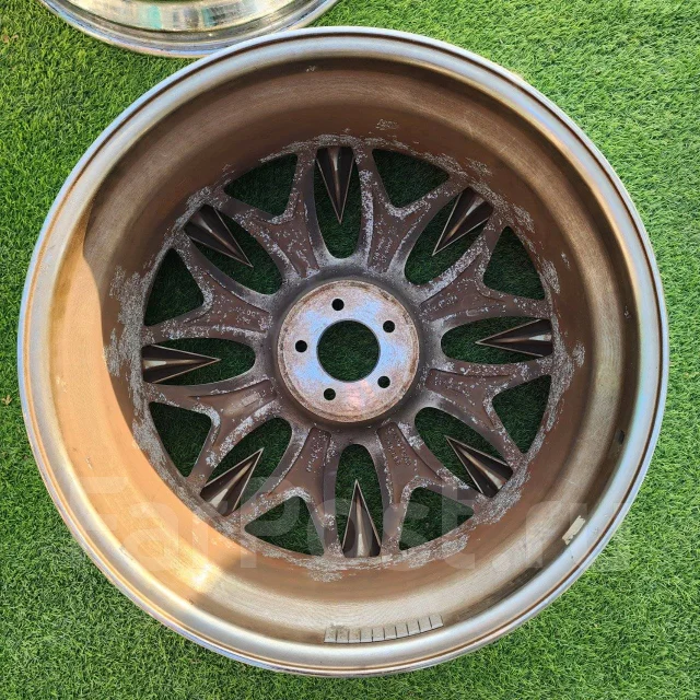 Dolce Wheels. 9.5x22", 5x114.3, ET35, �� 73���. ����