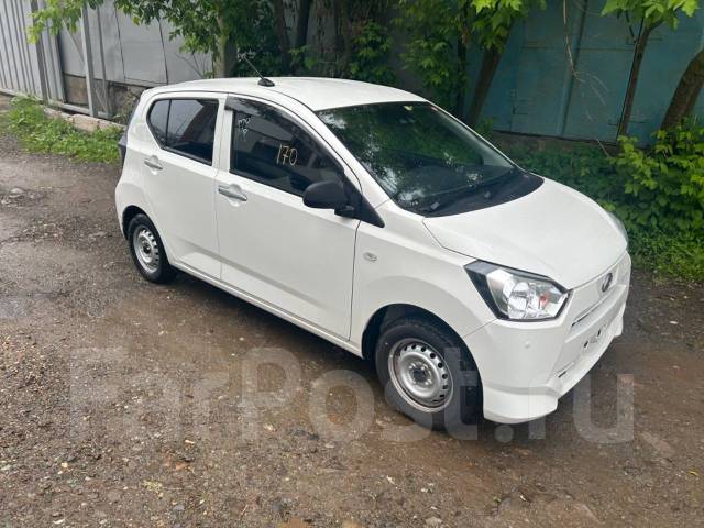Daihatsu Mira e:S.   