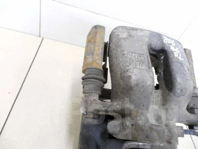 ������� ������ ����� VW Passat [B6] 2005-2010 3C0615403B ����
