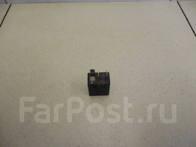 ���� Mitsubishi Carisma (DA) 1999-2003 MB953382 ����