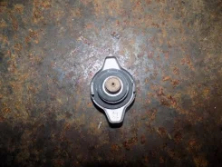 ������ ��������� Toyota RAV 4 2000-2005 164017A470 ����