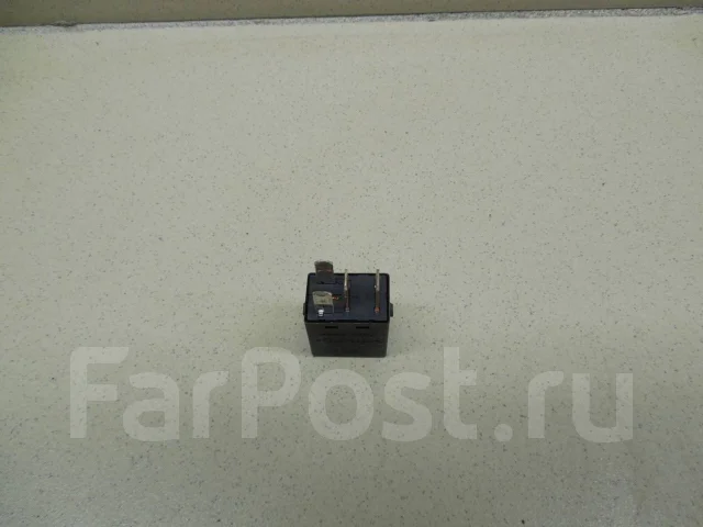 ���� Mitsubishi Carisma (DA) 1999-2003 MB953382 ����