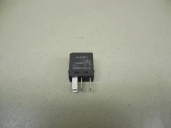 ���� Mitsubishi Carisma (DA) 1999-2003 MB953382 ����