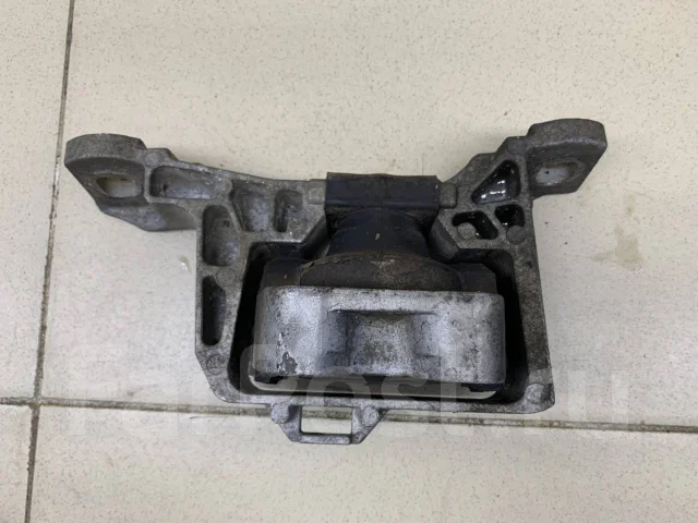 ����� ��������� FORD Focus II 2005-2008 1811940 ����