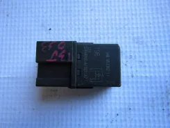���� Mitsubishi Carisma (DA) 1999-2003 MB953382 ����