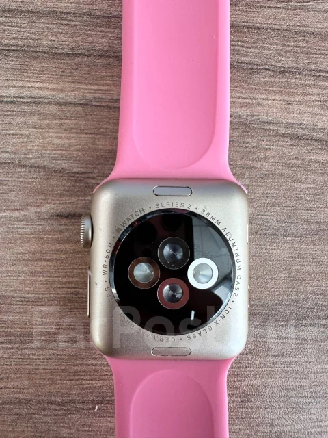 Apple Watch Series 2. NFC ����