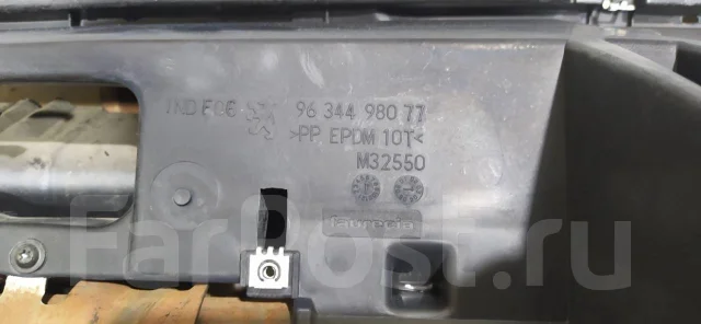 ������� Peugeot 307 2001-2007 821165 ����