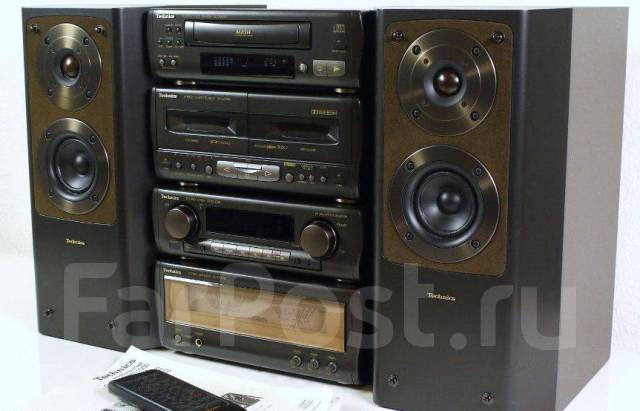 Музыкальный центр, б/у, в наличии. Цена: 15 000₽ во Владивостоке