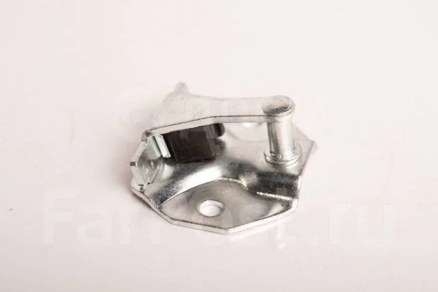 Петля замка багажника Toyota Hiace Regius KZH100G 1KZ-TE 69430-95J00 ...