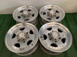 Berg. 6.5x15", 6x139.7, ET30,  106,0. 