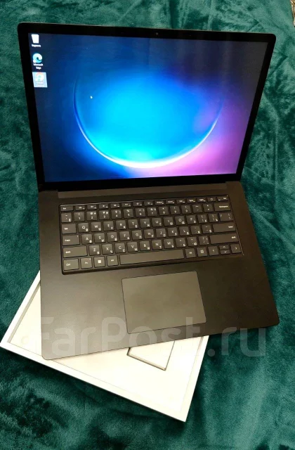 Microsoft Surface Laptop. 15", 4,2����, ��� 8 ��, ���� 512���, WiFi: 1, Bluetooth: 1, ����������� �� 12��. ��� ����� �� ������������ ����