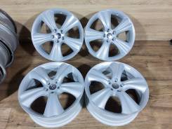 Infiniti. 8.0x20", 5x114.3, ET50,  66,1. 