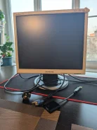 Samsung. 17", ���������� �� (LCD, LED, QLED) ����