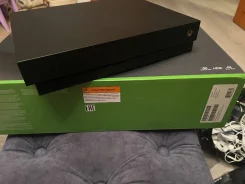 Microsoft Xbox One X ����