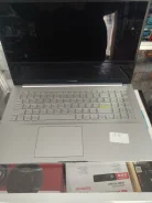 Asus VivoBook 15. 15.5", 2,4����, ��� 8 ��, ���� 5 000���, WiFi, Bluetooth, ����������� �� 24��. ����