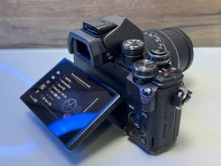 Olympus E-M10 Mark II ����
