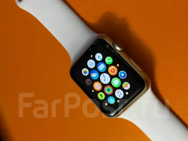 Apple Watch Sport. GPS, NFC, IP68 ����