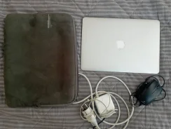 Apple MacBook Air 13 2013 Mid MD760. 1,3����, ���� 4���, WiFi: 1, Bluetooth: 1 ����