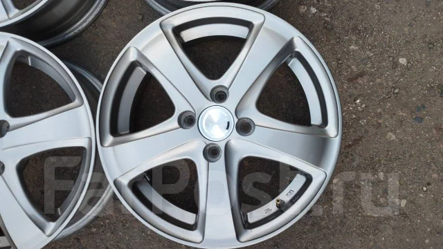 Enkei Compe. 5.5x15", 4x100, ET43, �� 67,1���. ����