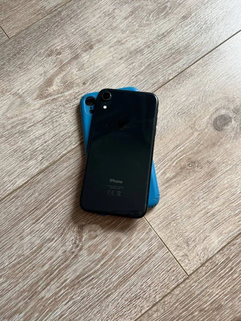 Apple iPhone Xr. �/�, 128 ��, ������, 3G, 4G LTE, 5G, ����������, NFC ����