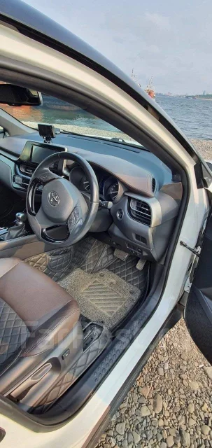 Toyota C-HR. �������, 4wd, 1.2 (116��.�.), ������, 33 500����. �� ����