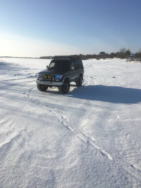 Toyota Land Cruiser Prado. �������, 4wd, 3.0 (140��.�.), ������, 300 000����. �� ����