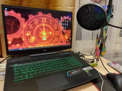 HP 17. 17.3", 144����, ��� 16 ��, ���� 512���, WiFi: 1, Bluetooth: 1, ����������� �� 4��. ����