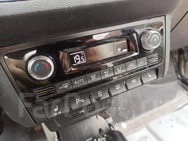 ���� ������� Skoda Rapid 2 5JA907044E ����