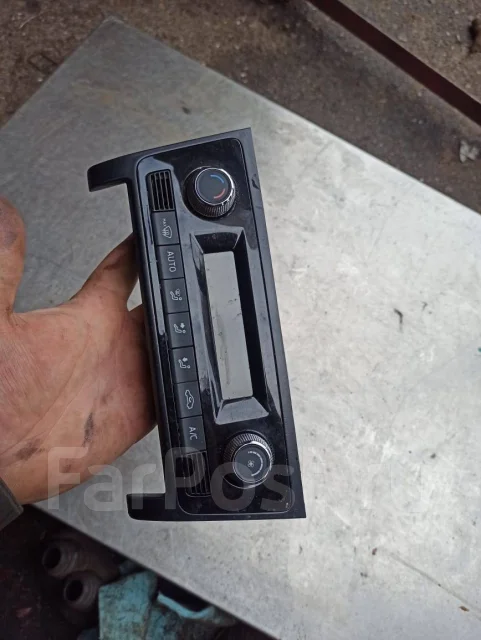 ���� ������� Skoda Rapid 2 5JA907044E ����