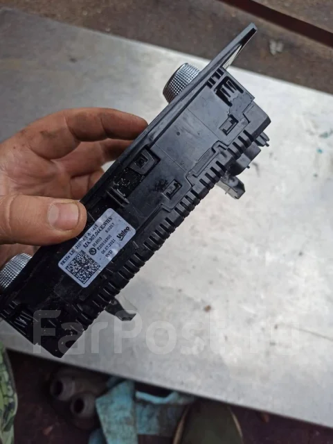 ���� ������� Skoda Rapid 2 5JA907044E ����