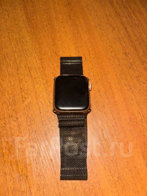 Apple Watch Series 4 ����