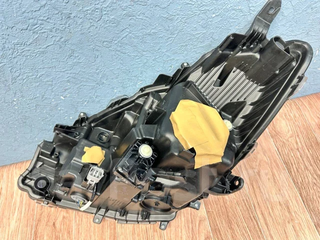 ���� ������ Toyota Vitz 52-302 52302 ����