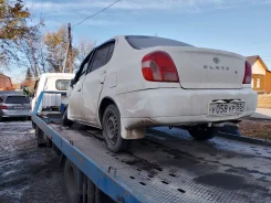 Toyota Platz ����