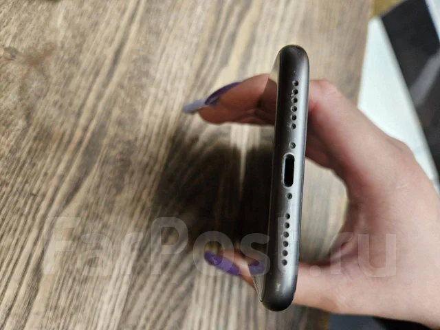 Apple iPhone 11. �/�, 64 ��, ������, 3G, 4G LTE ����