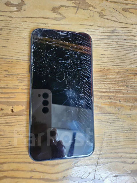 Apple iPhone 11. �/�, 64 ��, ������, 3G, 4G LTE ����
