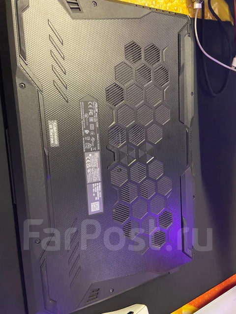 Asus TUF Gaming F17. 17.3", 2,7����, ��� 16 ��, ���� 512���, WiFi: 1, Bluetooth: 1, ����������� �� 3��. ����