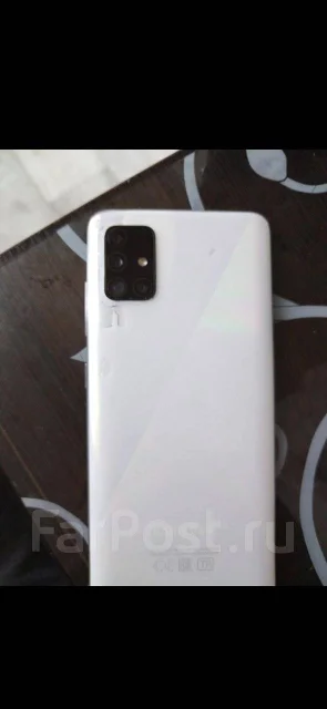 Samsung Galaxy A51. �/�, 128 ��, �����, 4G LTE, NFC ����