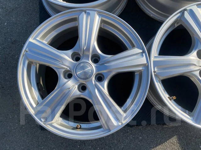 Violento. 6.5x16", 5x114.3, ET38, �� 60,1���. ����