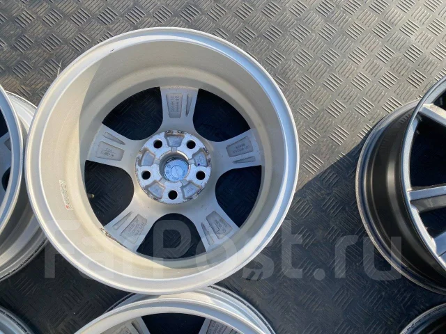 Violento. 6.5x16", 5x114.3, ET38, �� 60,1���. ����