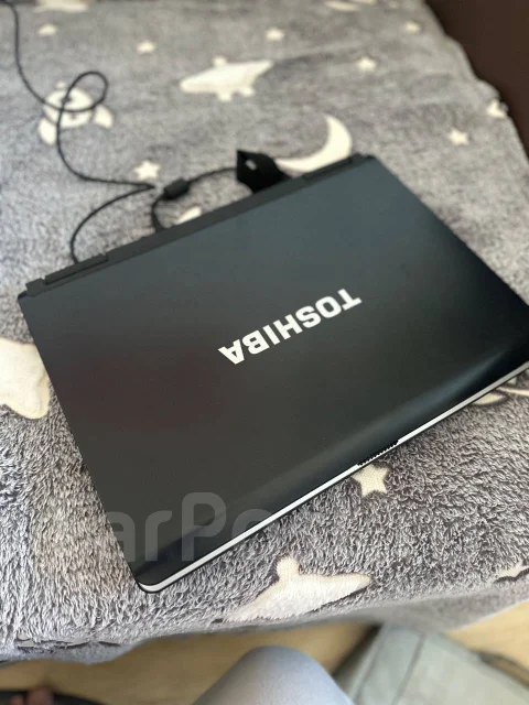 Toshiba. 15.4", 1,5����, ��� 4 ��, ���� 3���, WiFi: 1 ����
