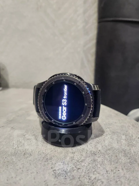 Samsung Gear S3 Frontier. GPS, NFC, IP68 ����