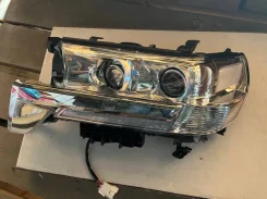 ���� Toyota LAND Cruiser 2016-2019 [50243], ����� 8110660K10 ����