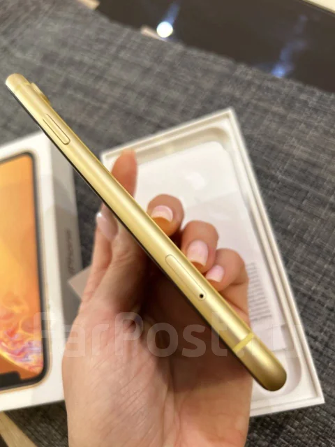 Apple iPhone Xr. �/�, 64 ��, ������, 4G LTE ����
